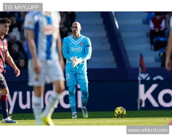 西班牙足球明星卡洛斯金发的传奇故事与辉煌成就解析